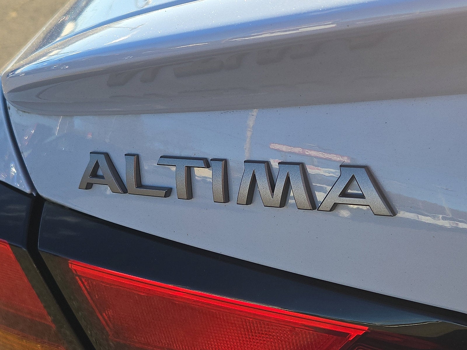 2023 Nissan Altima 2.0 SR