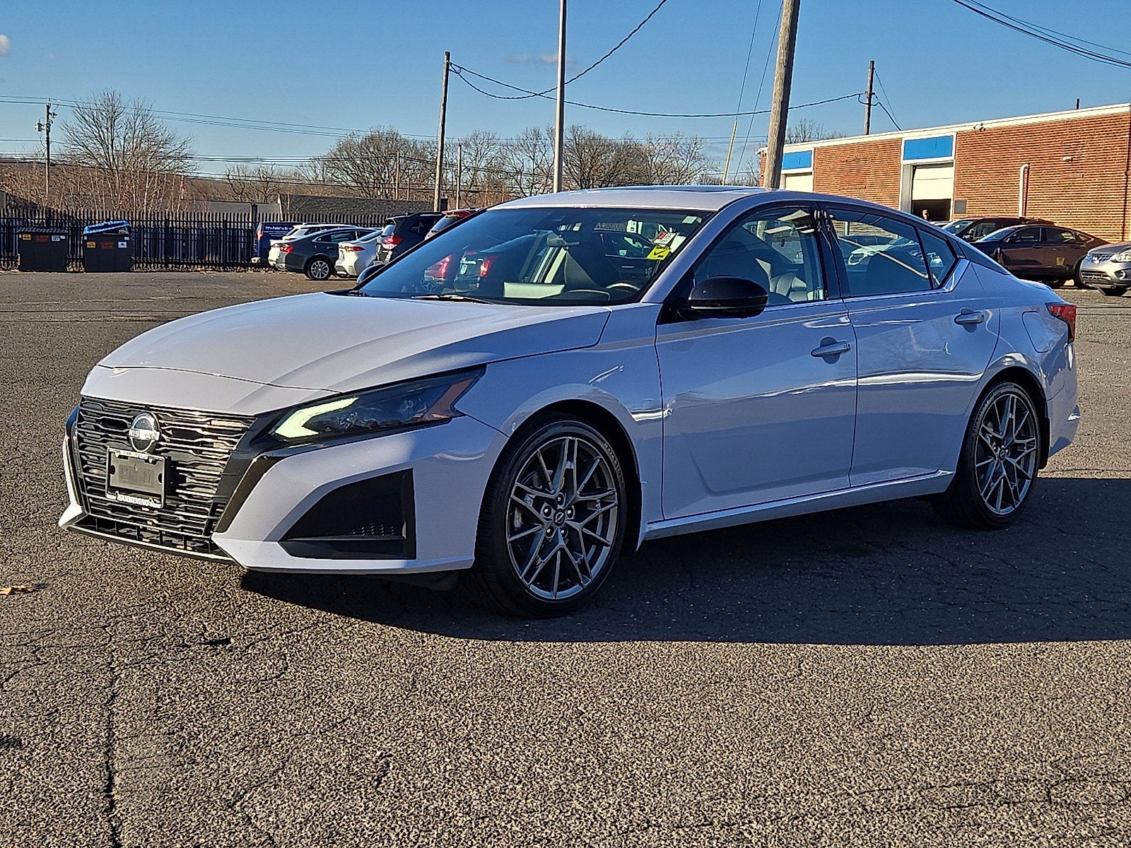 2023 Nissan Altima 2.0 SR