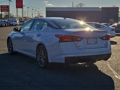 2023 Nissan Altima 2.0 SR