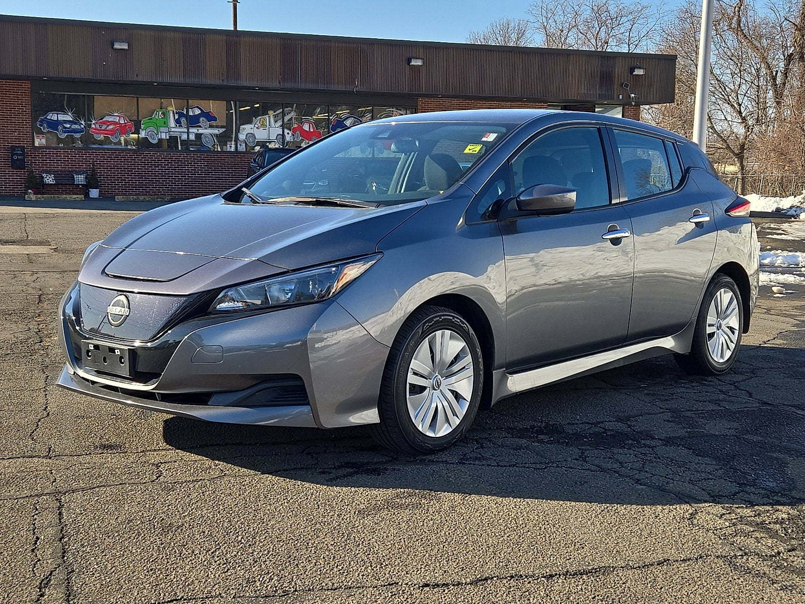2023 Nissan LEAF S