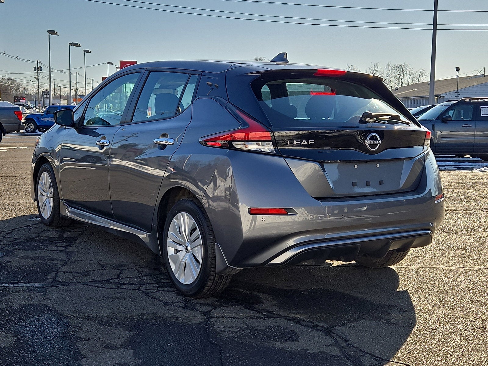 2023 Nissan LEAF S