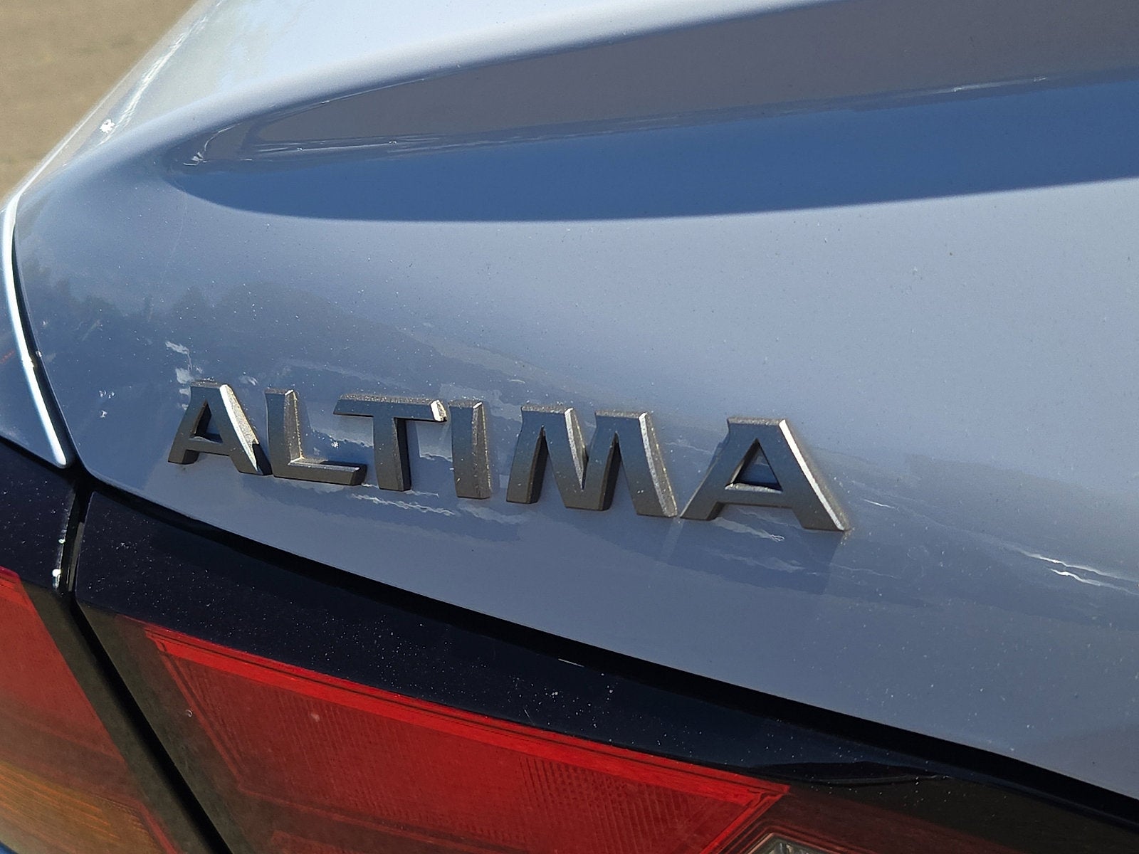 2025 Nissan Altima SR