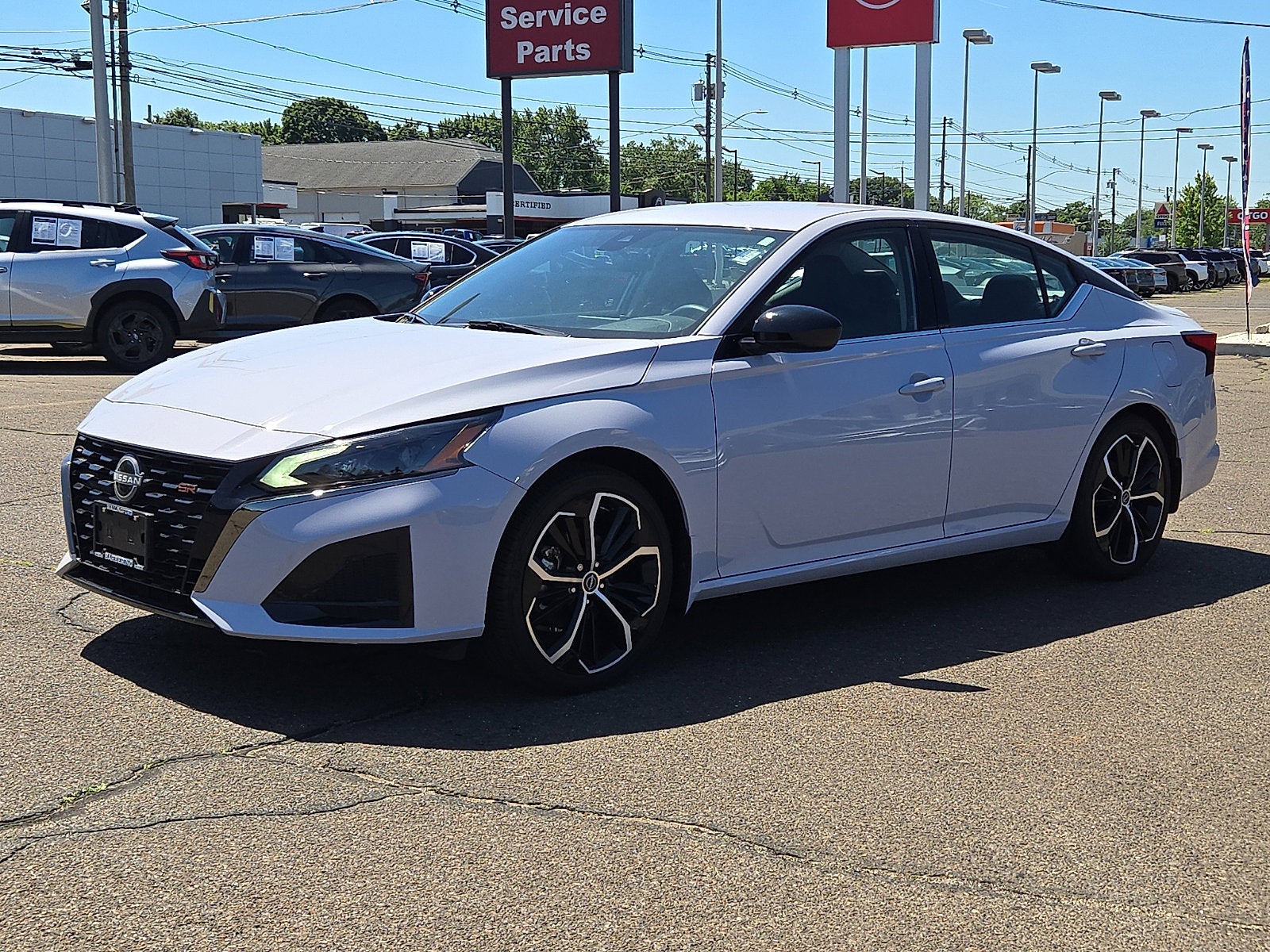 2025 Nissan Altima SR