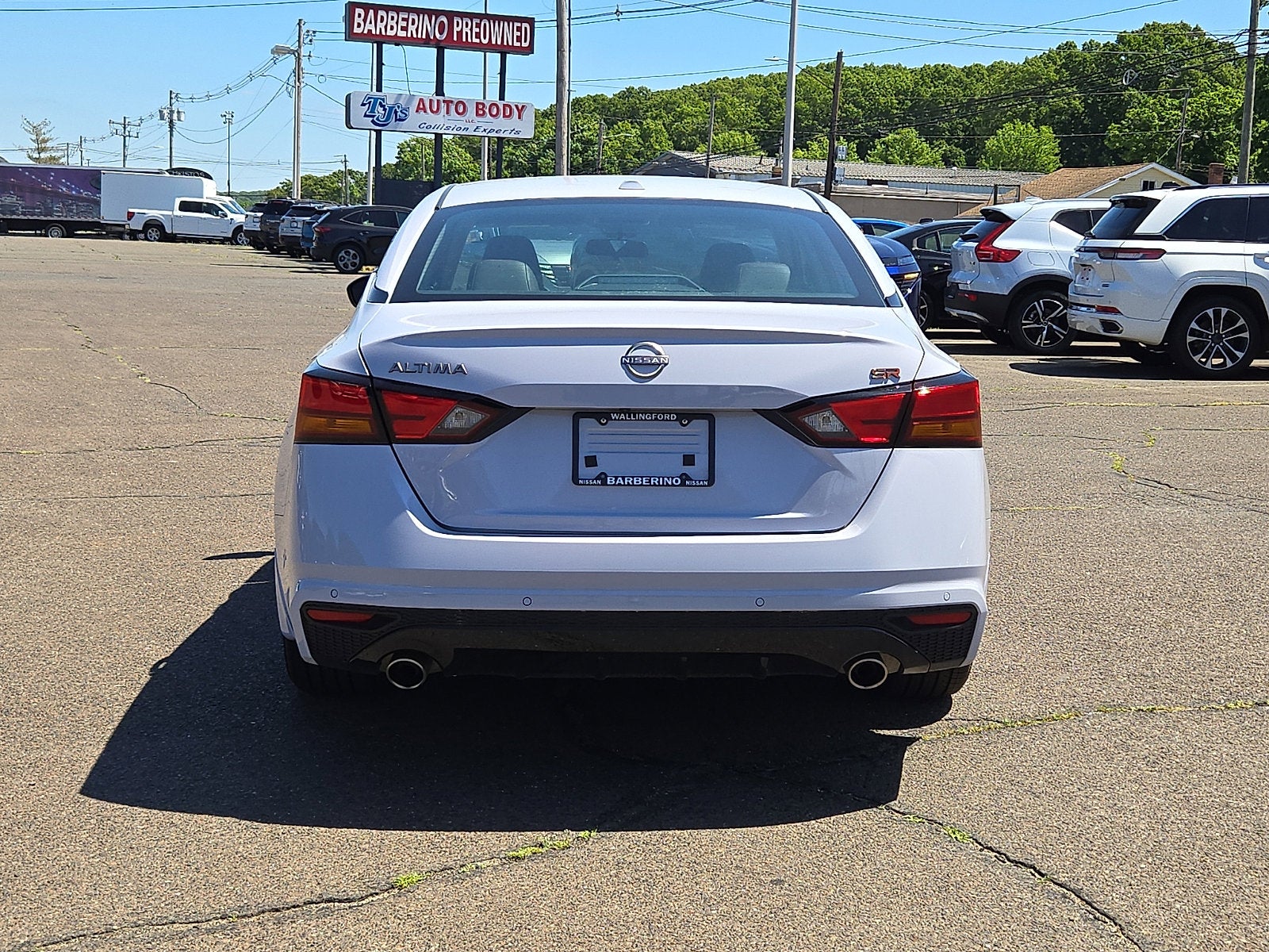 2025 Nissan Altima SR