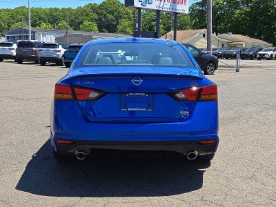 2025 Nissan Altima SR