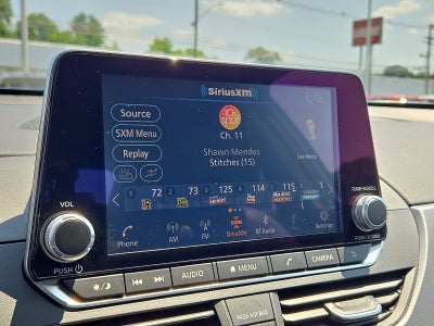 2025 Nissan Altima SR