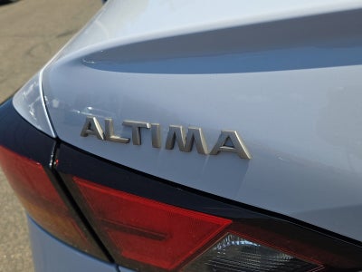 2025 Nissan Altima SR