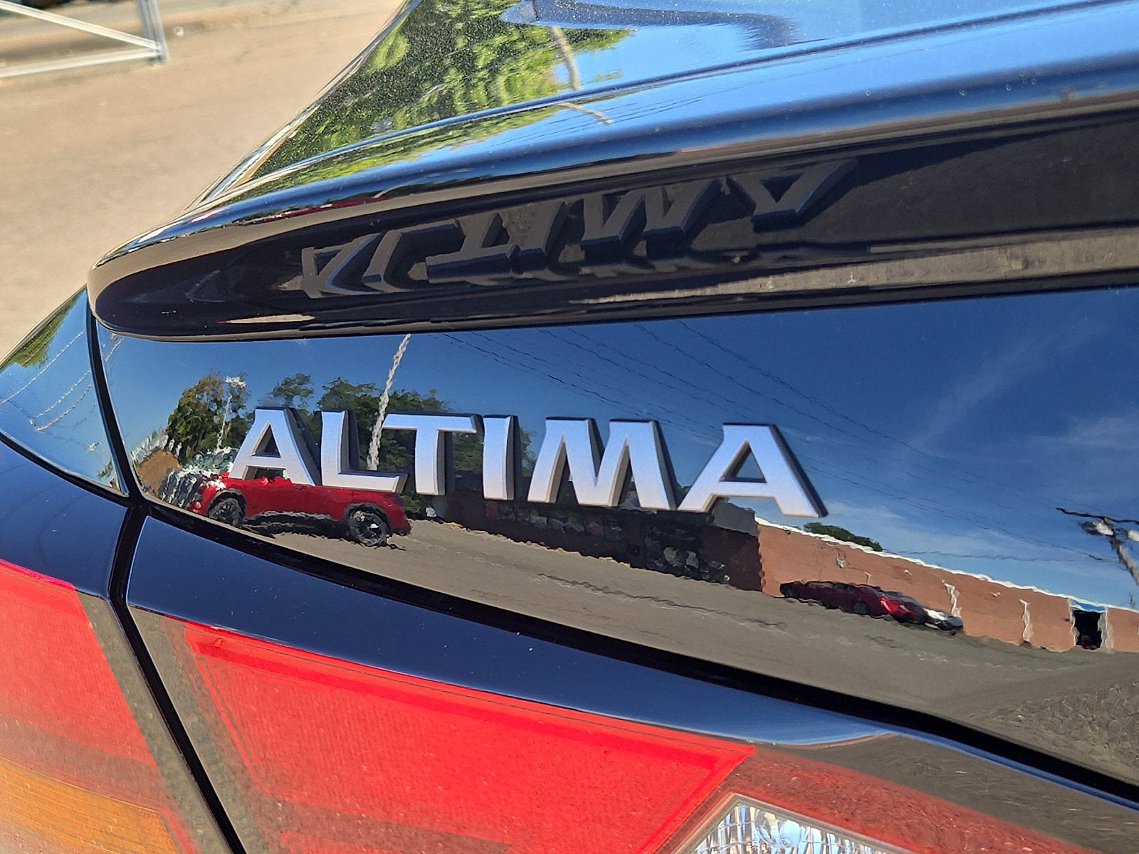 2025 Nissan Altima SV