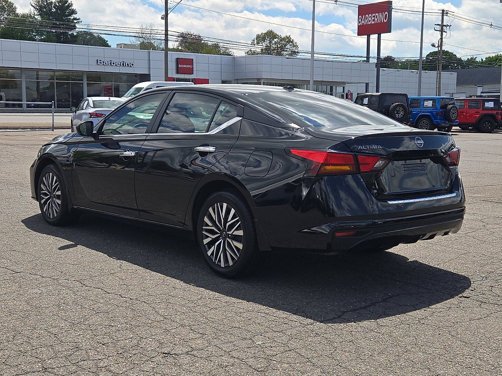 2023 Nissan Altima 2.5 SV