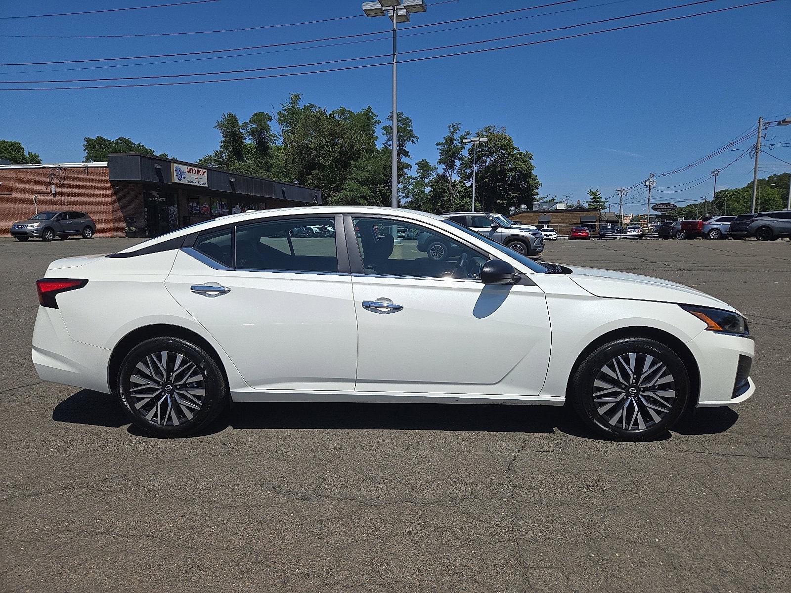 2024 Nissan Altima 2.5 SV