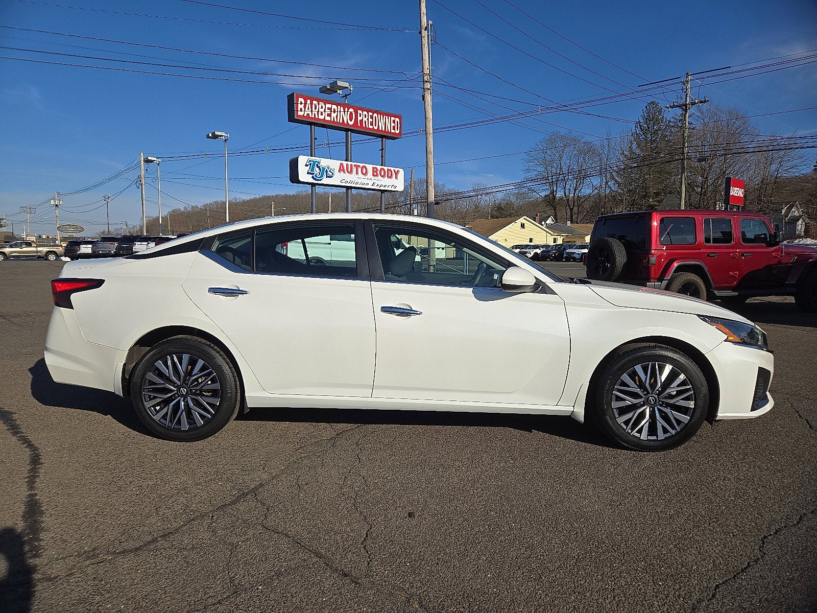 2023 Nissan Altima 2.5 SV
