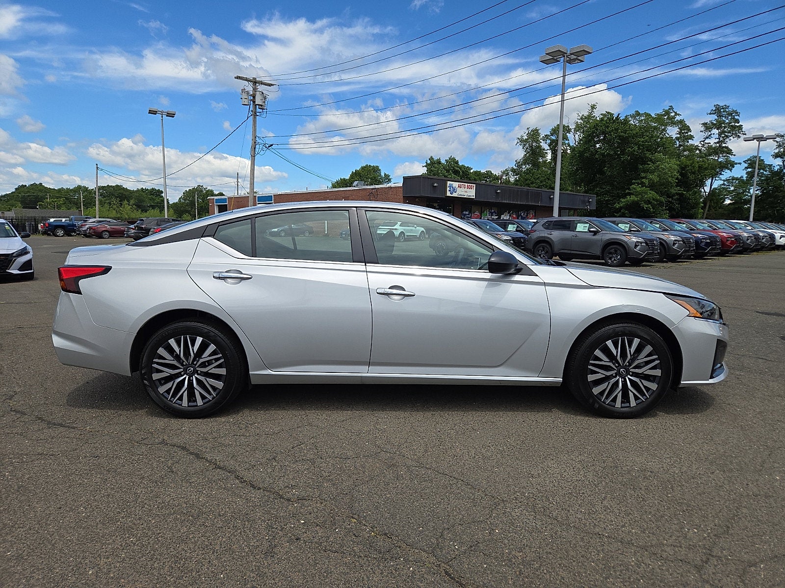 2024 Nissan Altima 2.5 SV