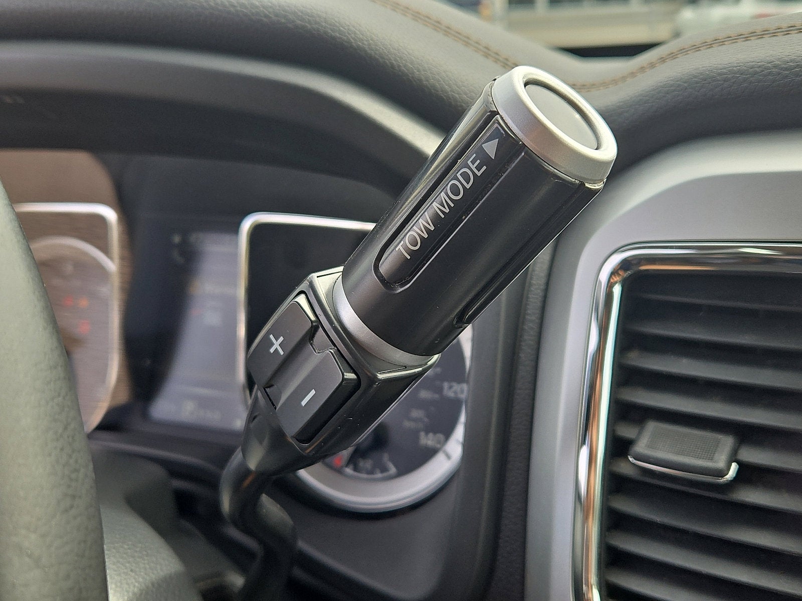 2016 Nissan Titan XD SL