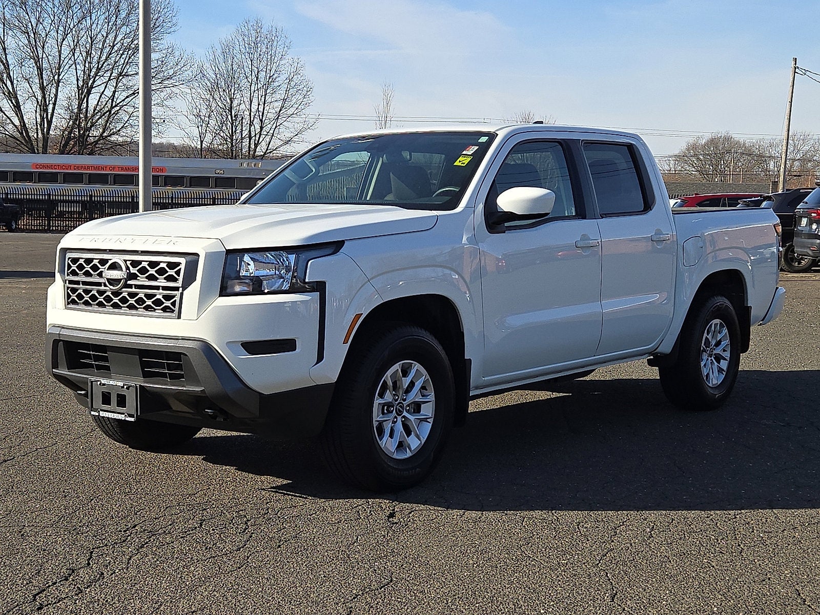 2024 Nissan Frontier SV