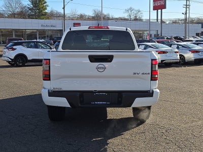 2024 Nissan Frontier SV
