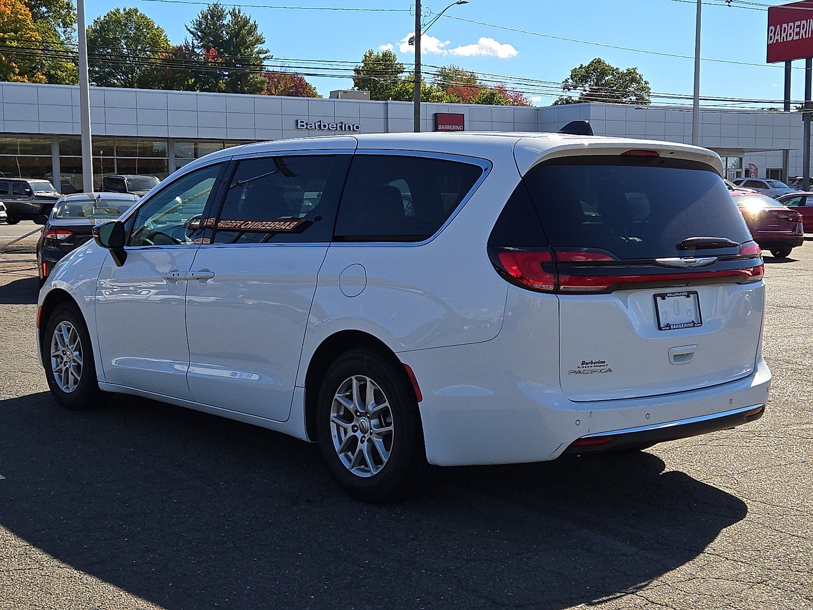 2025 Chrysler Pacifica Select