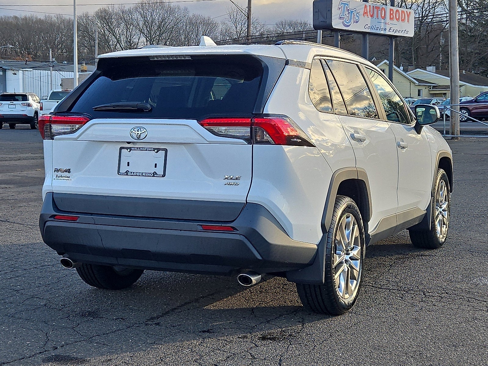 2020 Toyota RAV4 XLE Premium