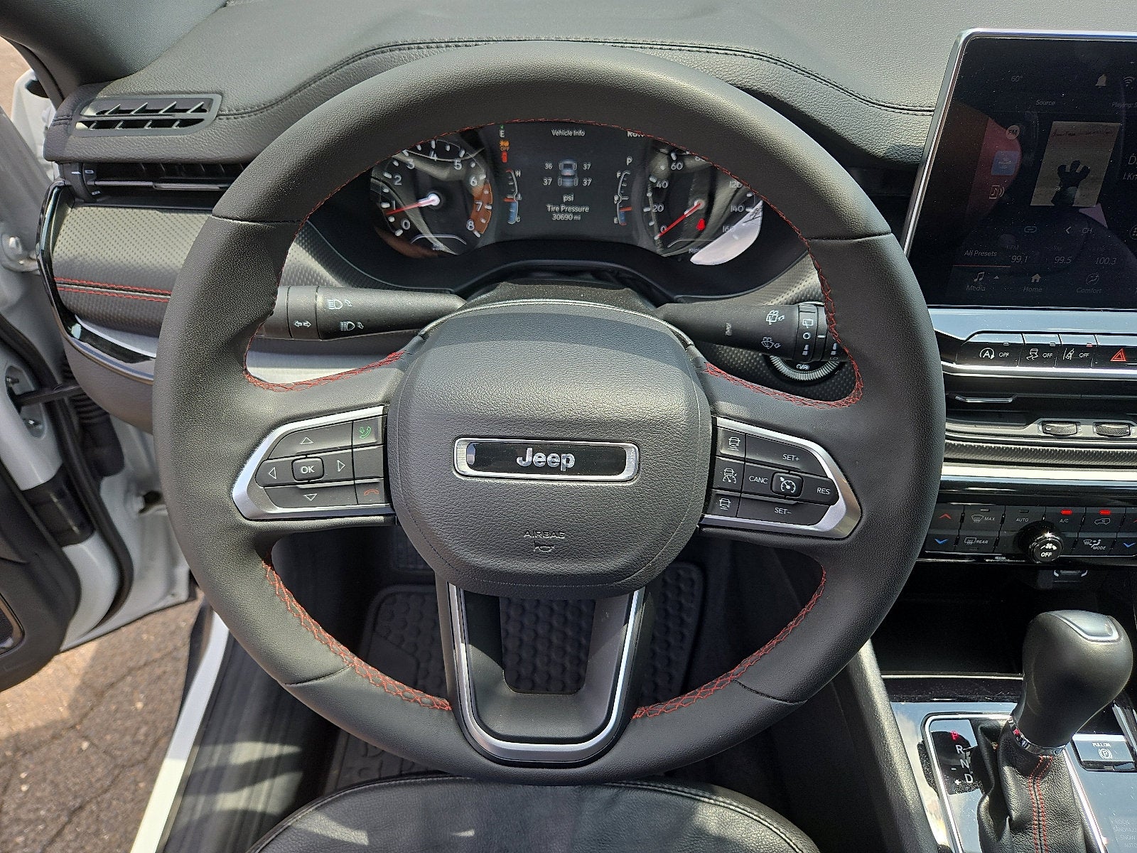 2024 Jeep Compass Trailhawk