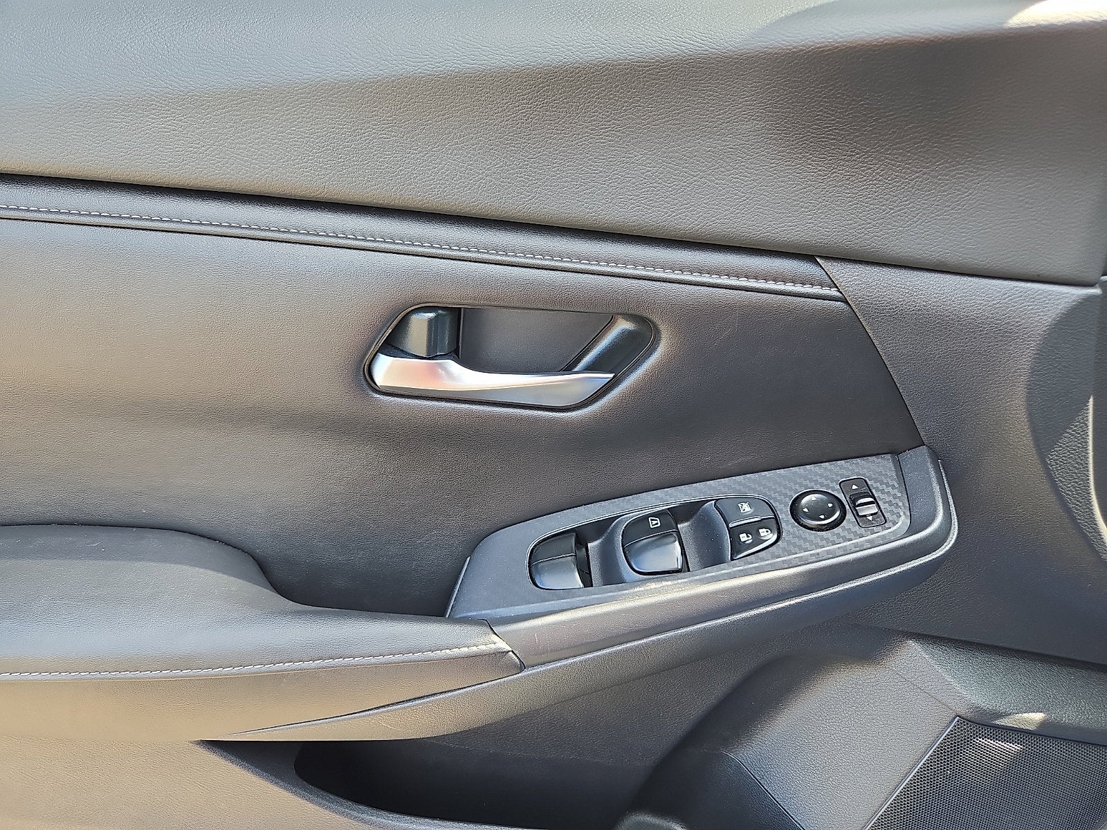 2020 Nissan Sentra SV - Photo 12