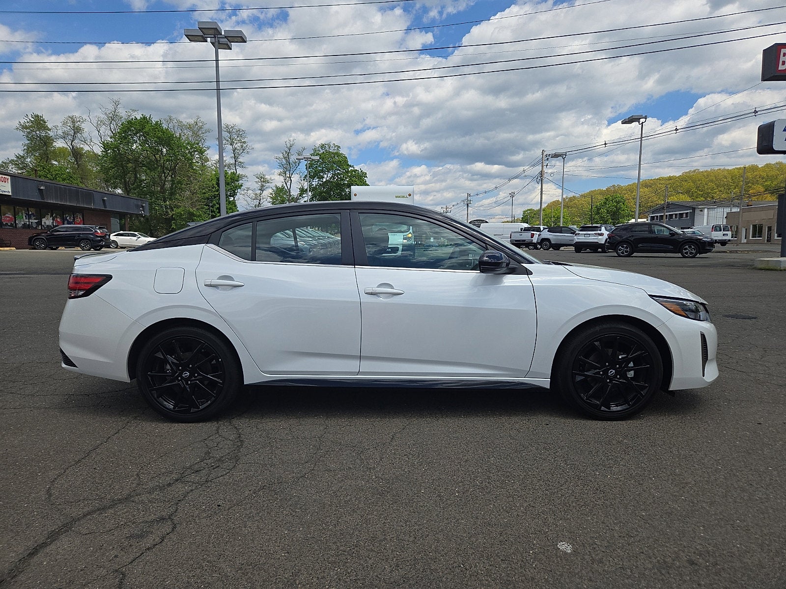 2025 Nissan Sentra SR
