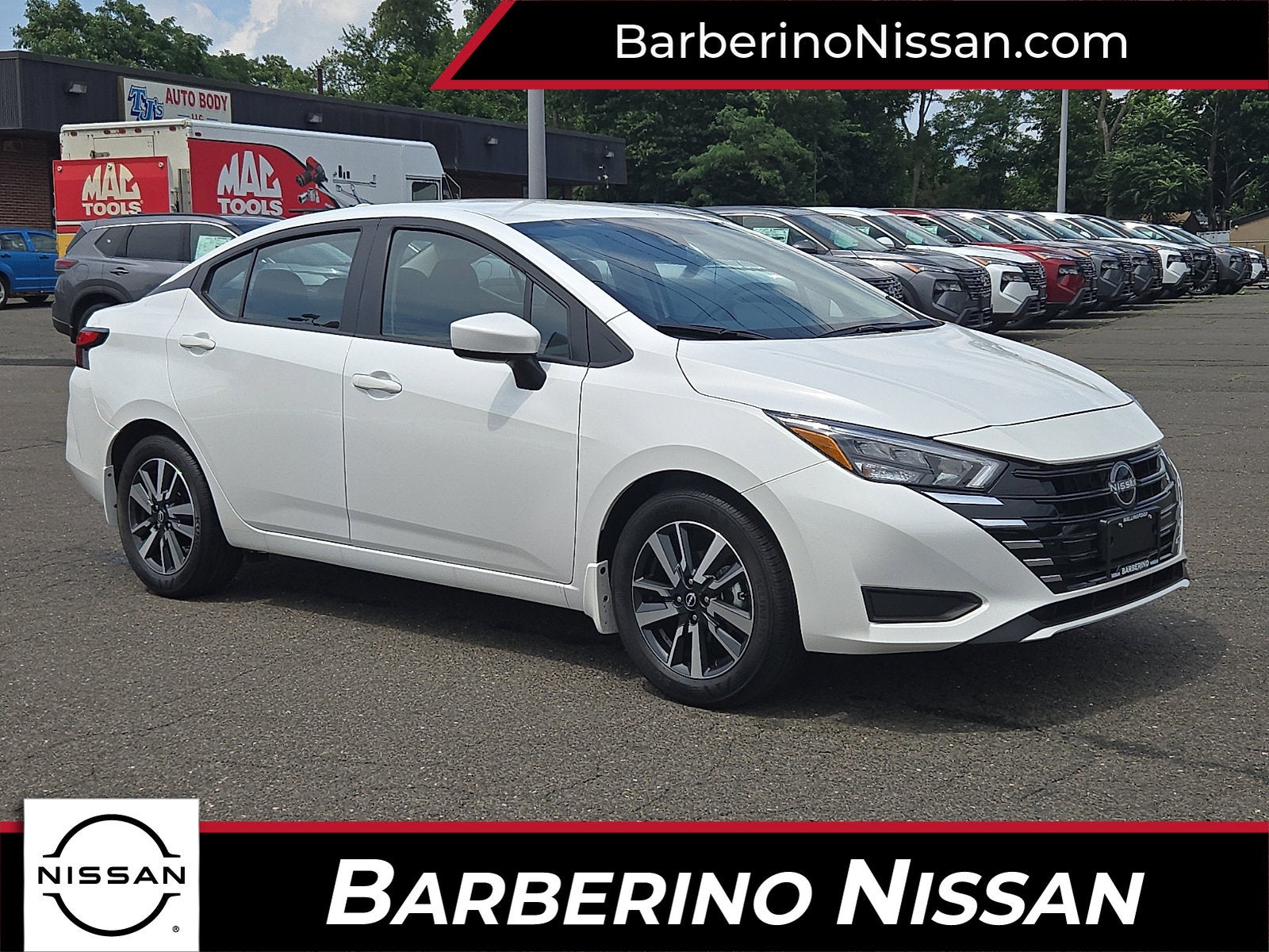 2025 Nissan Versa SV