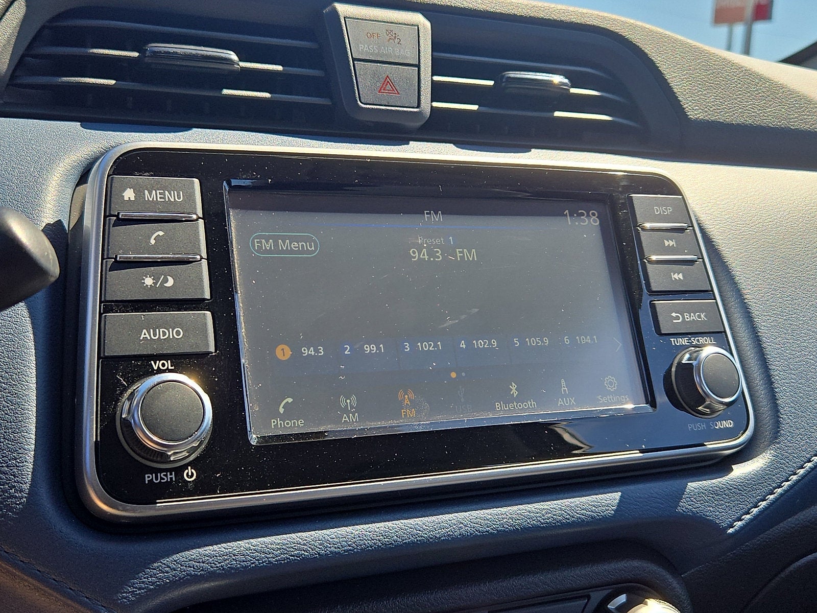 2025 Nissan Versa SV