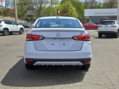 2025 Nissan Versa SR