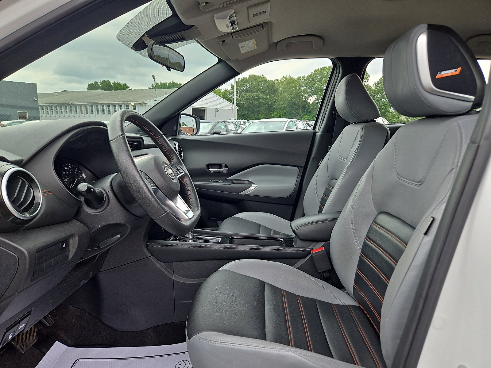 2023 Nissan Kicks SR