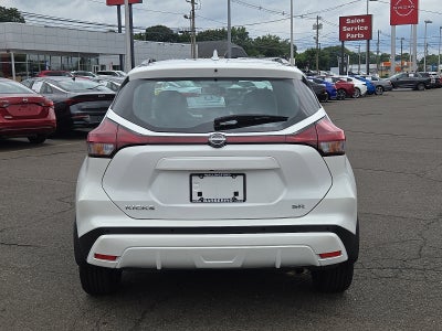 2023 Nissan Kicks SR