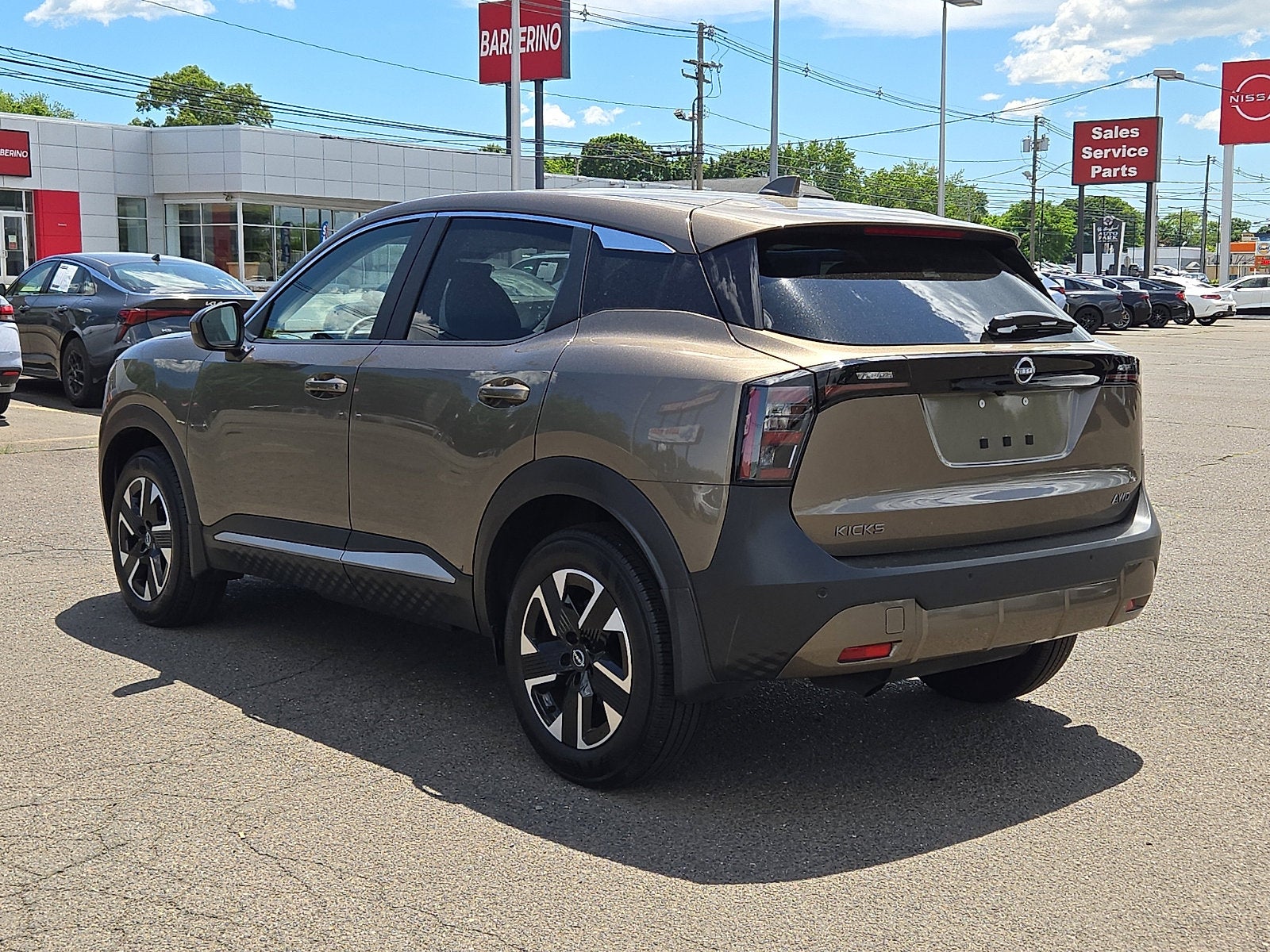 2025 Nissan Kicks SV