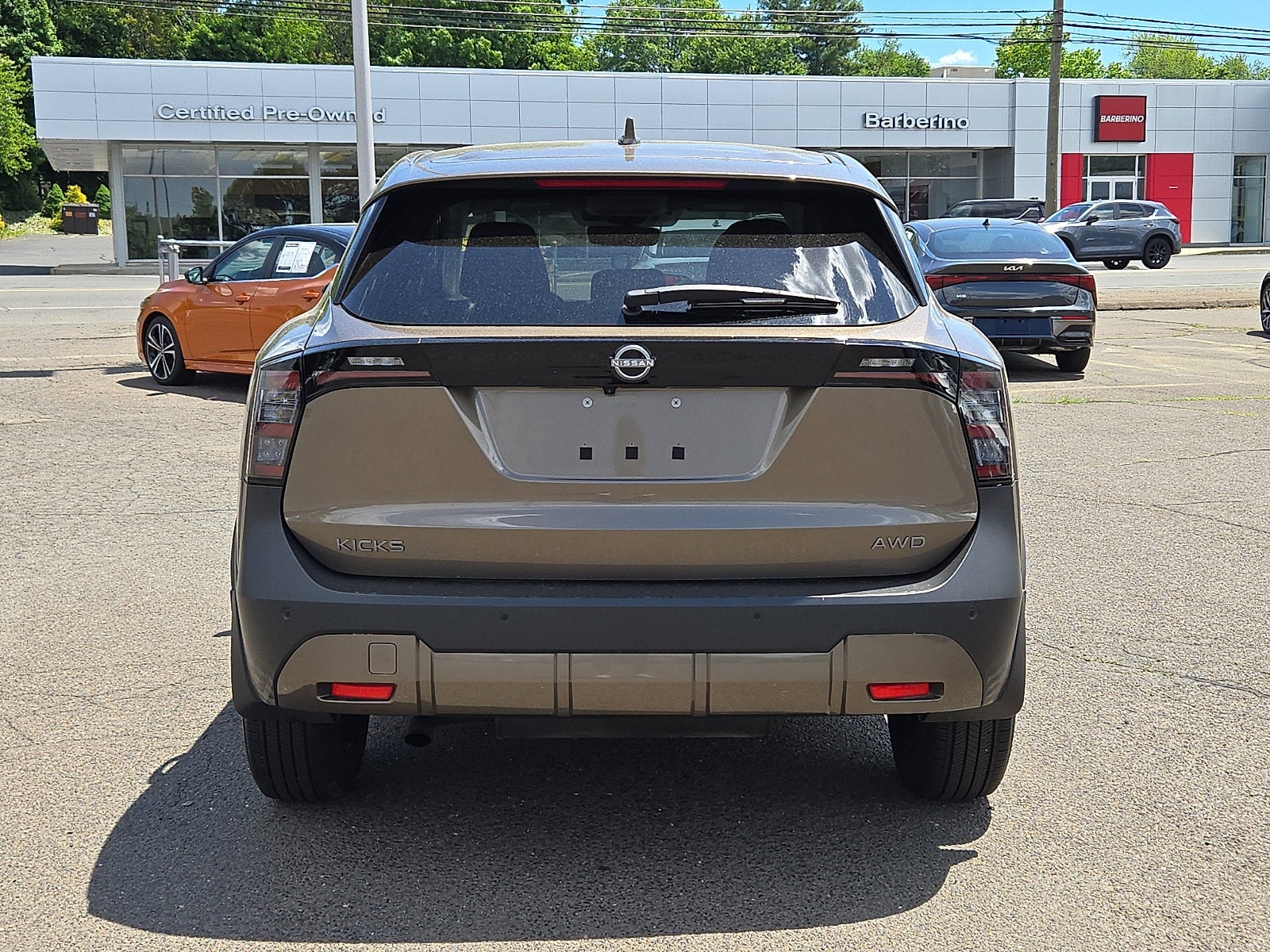 2025 Nissan Kicks SV