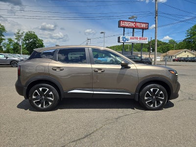 2025 Nissan Kicks SV