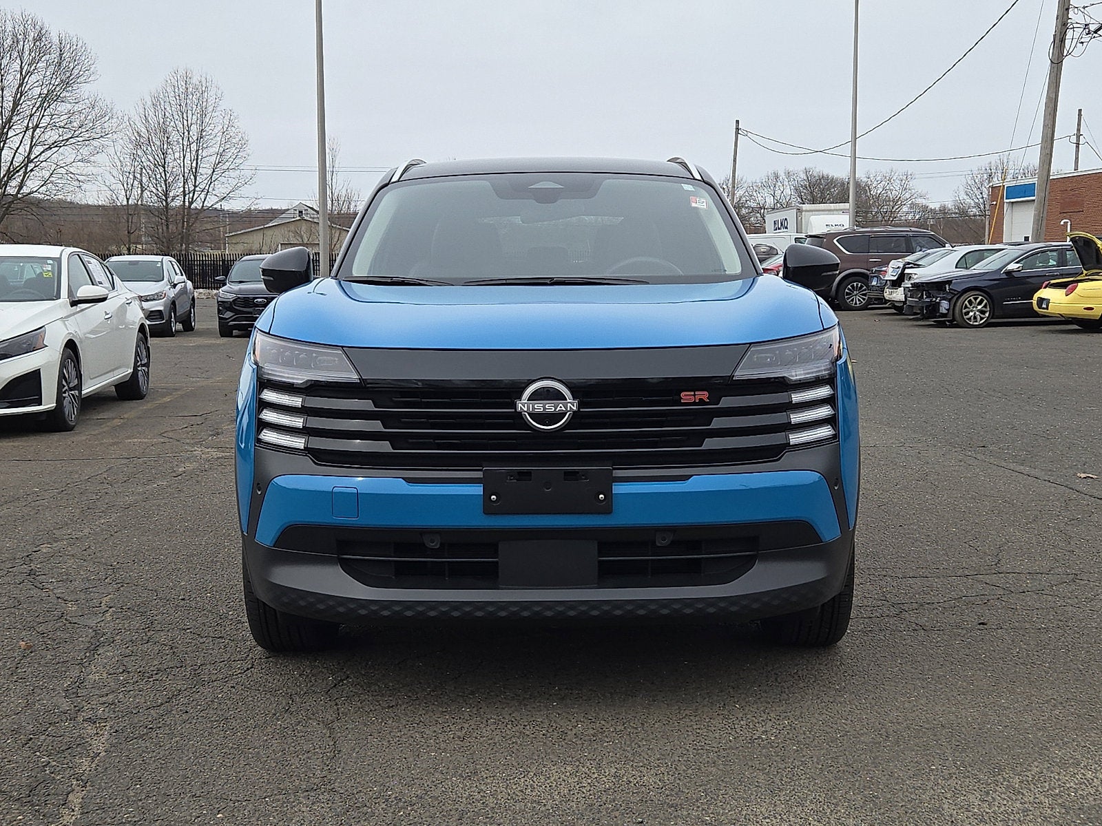 2025 Nissan Kicks SR