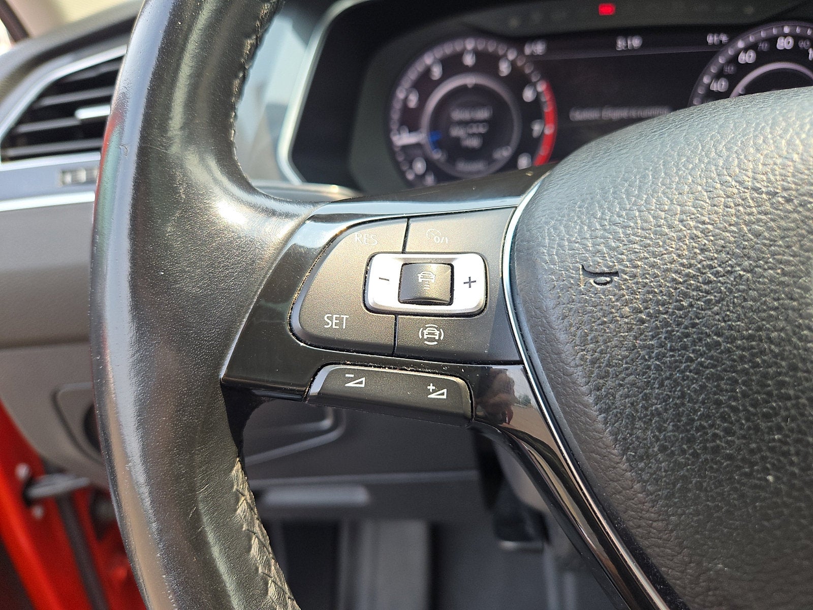 2019 Volkswagen Tiguan SE