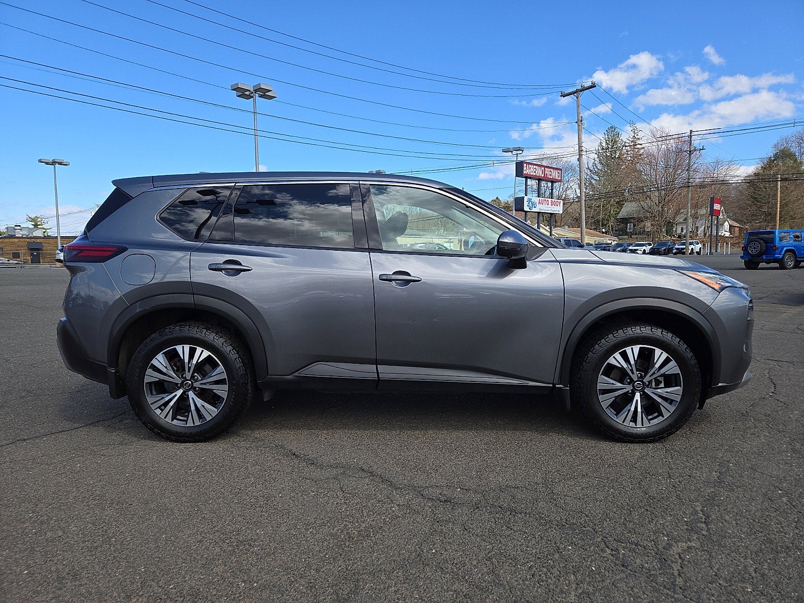 2021 Nissan Rogue SV