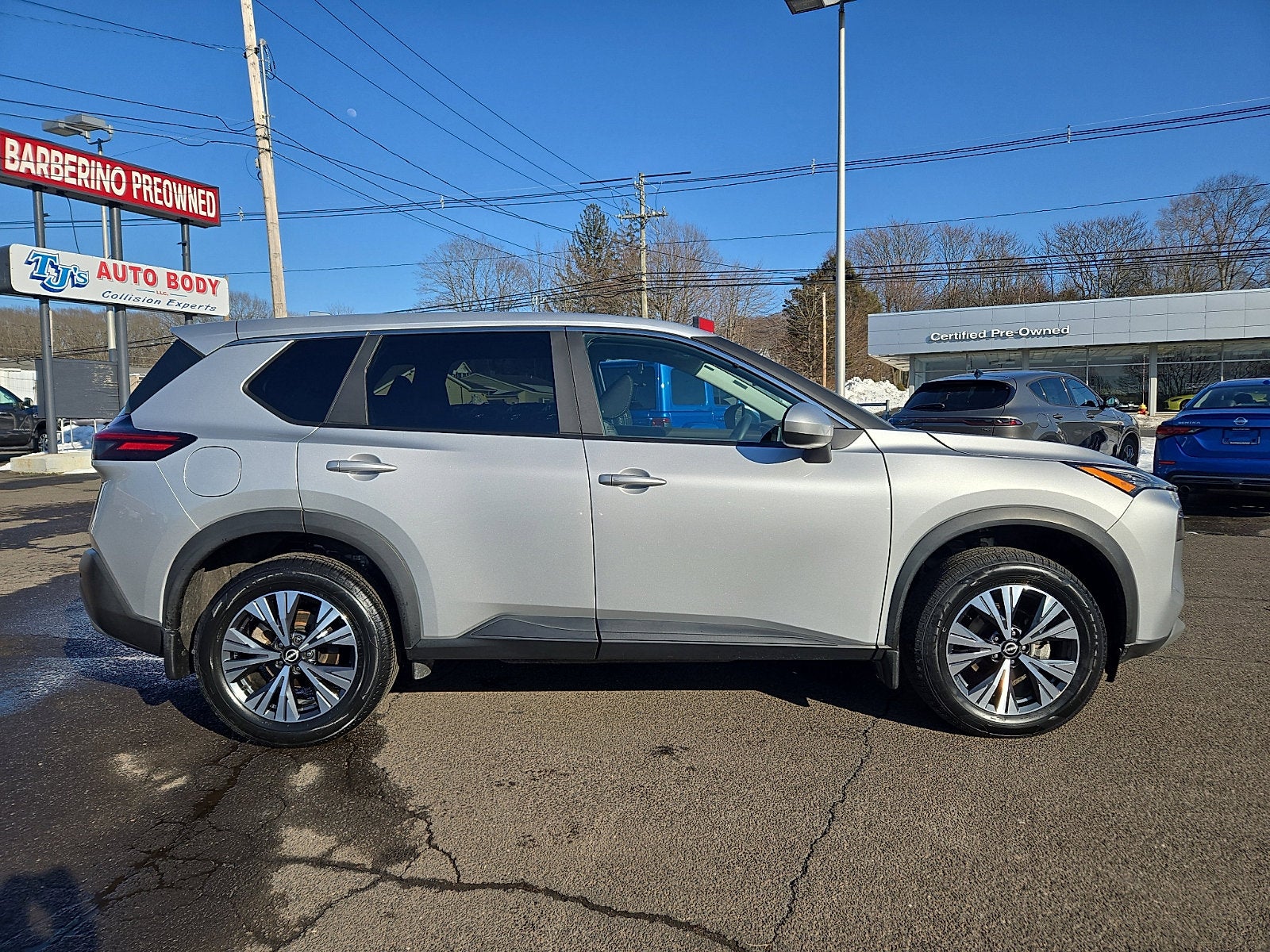 2023 Nissan Rogue SV