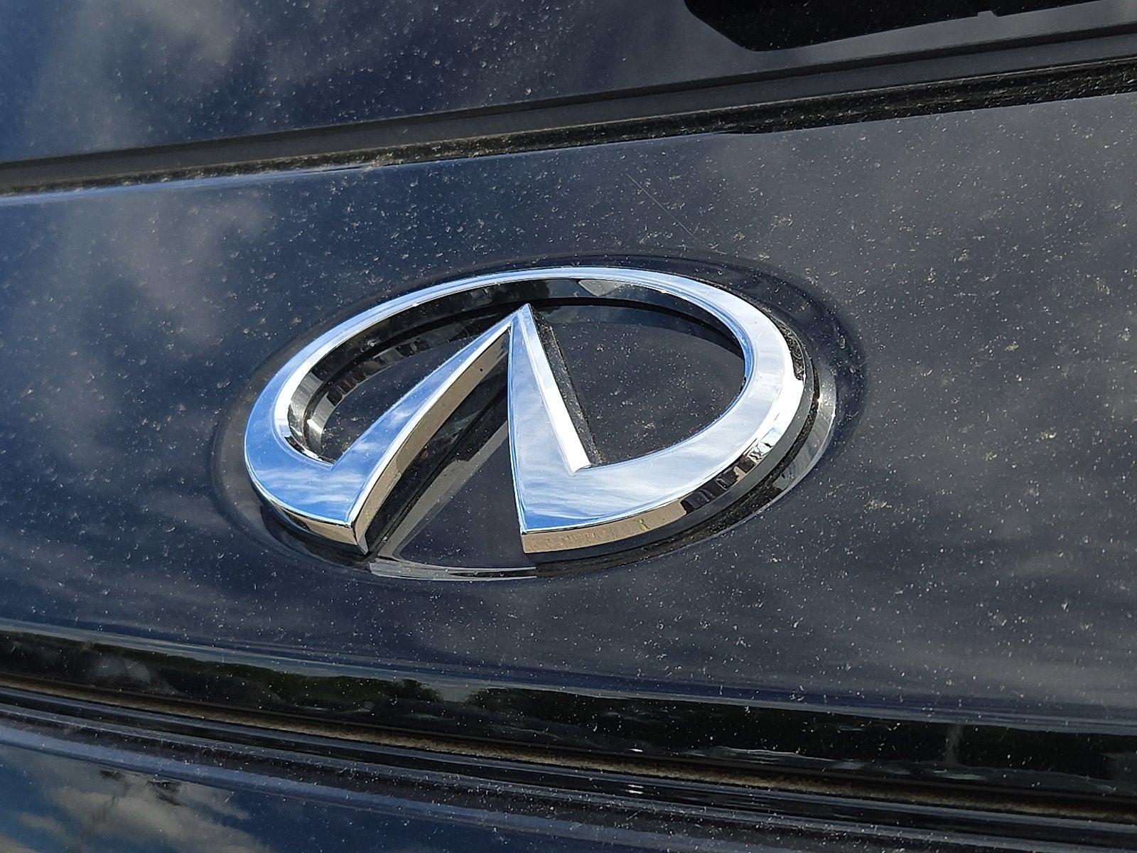 2023 INFINITI QX60 PURE
