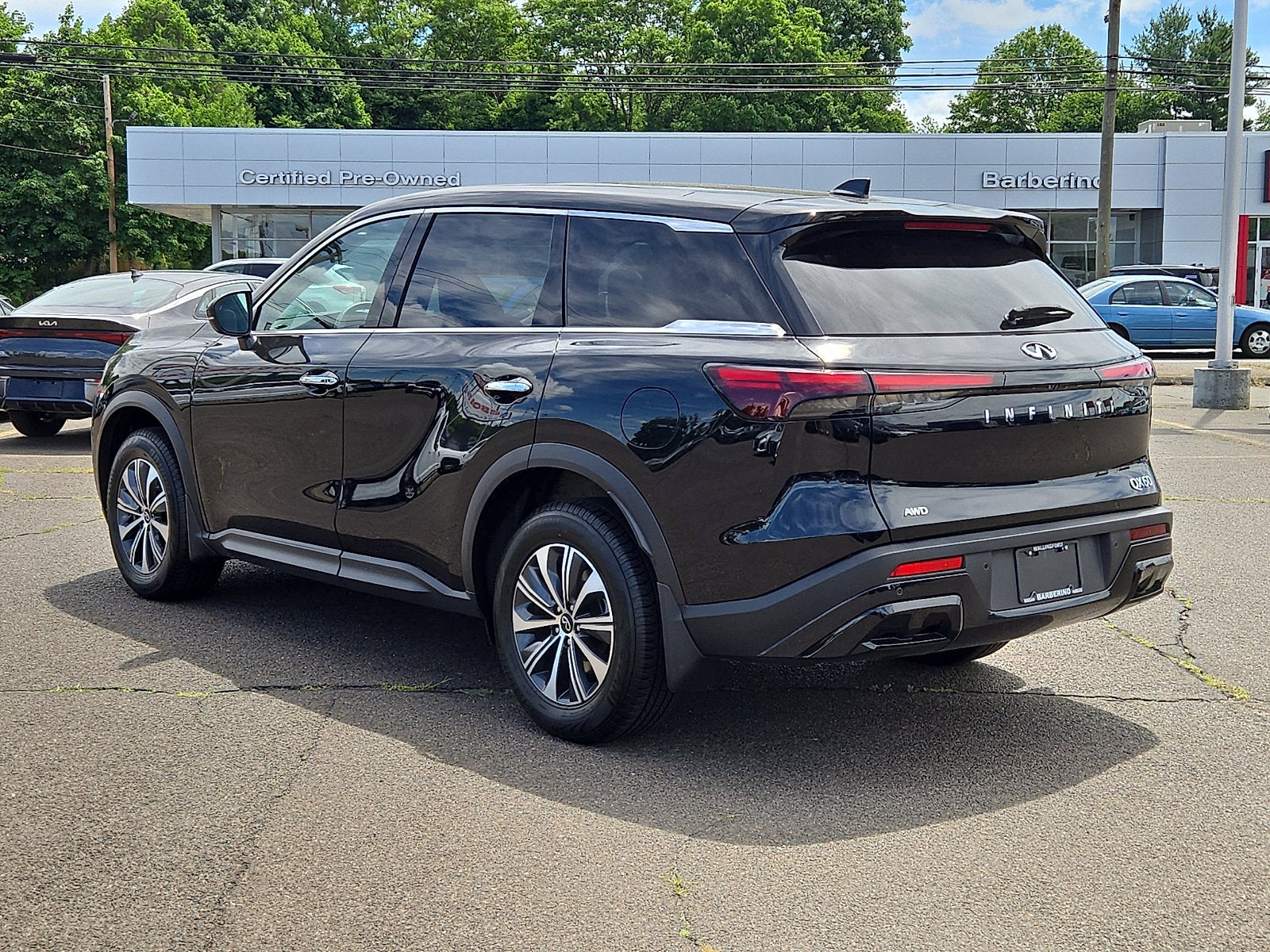 2023 INFINITI QX60 PURE