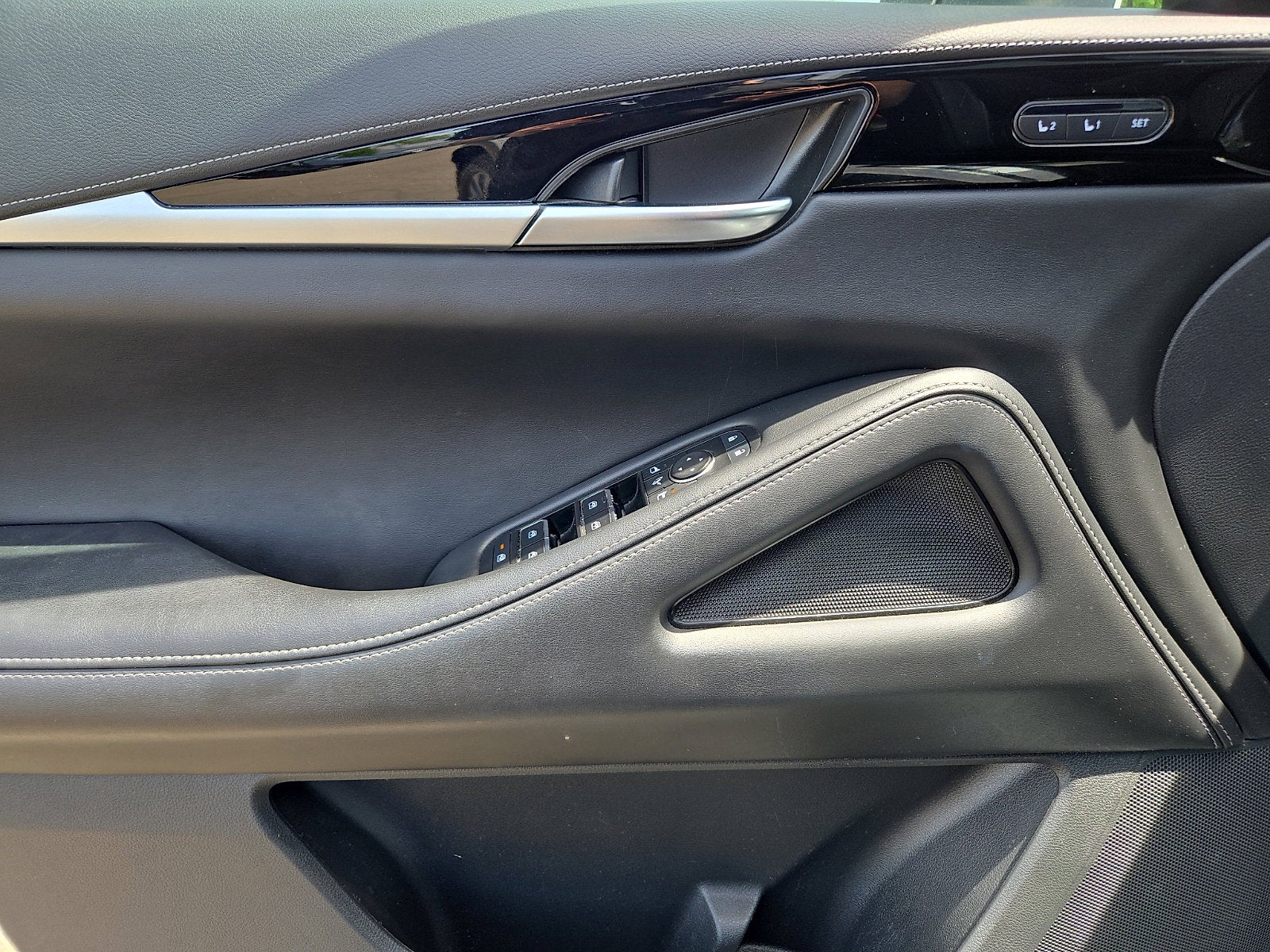 2023 INFINITI QX60 PURE