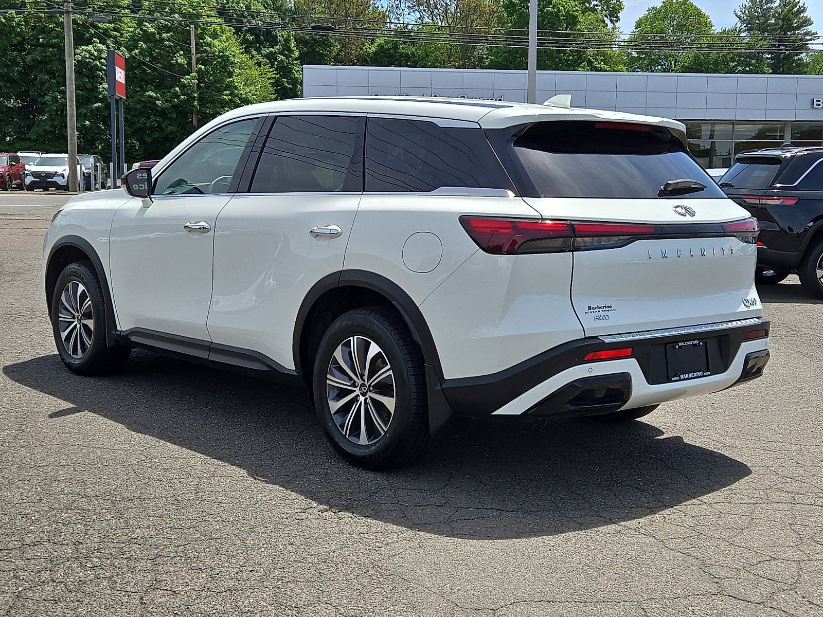 2023 INFINITI QX60 PURE