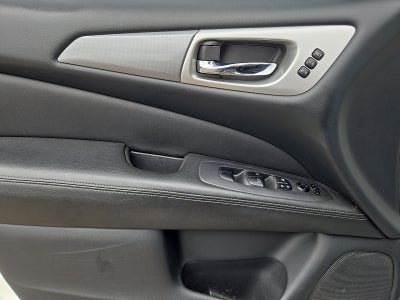 2018 Nissan Pathfinder SL