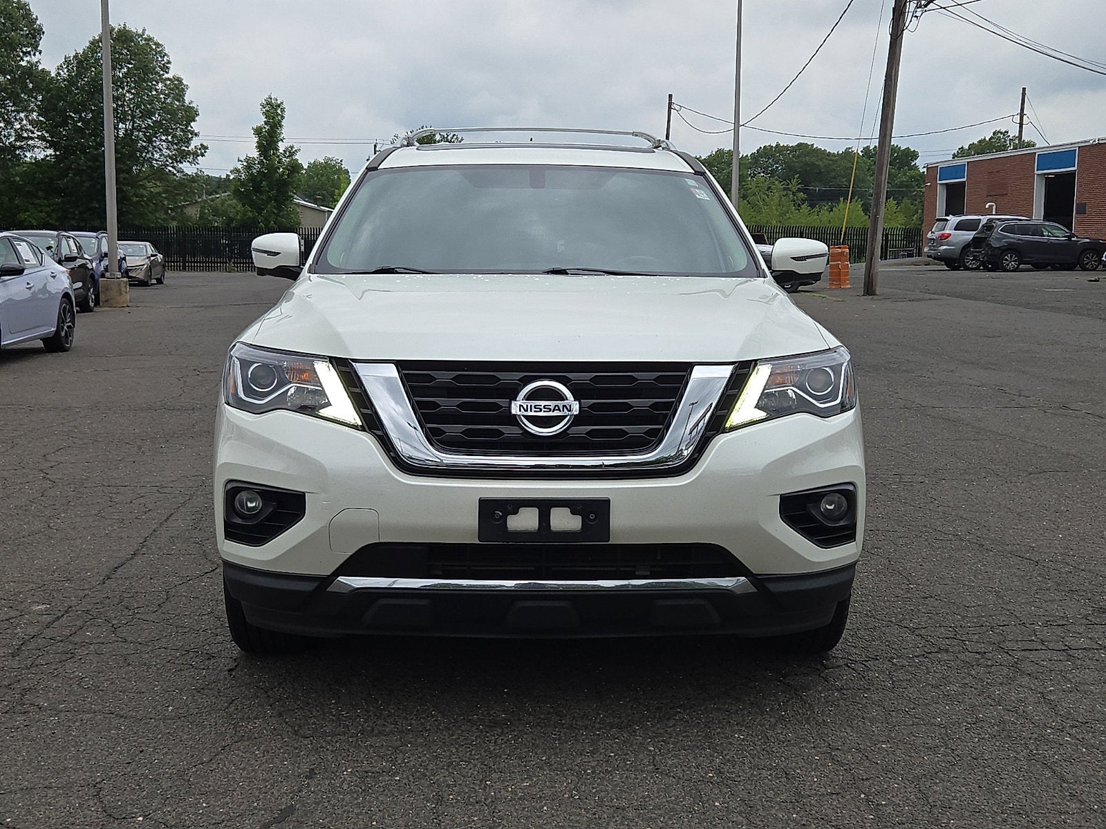 2018 Nissan Pathfinder SL