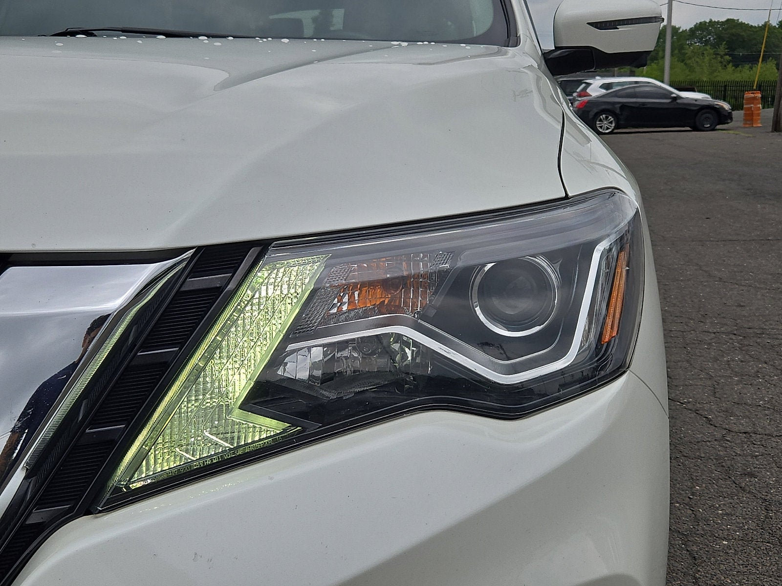 2018 Nissan Pathfinder SL