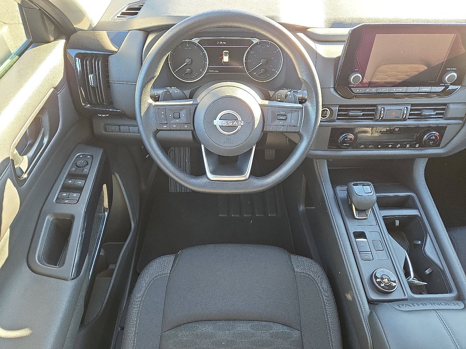 2024 Nissan Pathfinder S