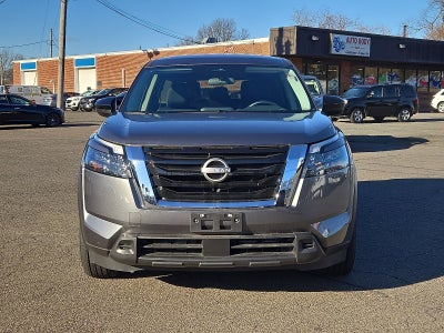 2024 Nissan Pathfinder S