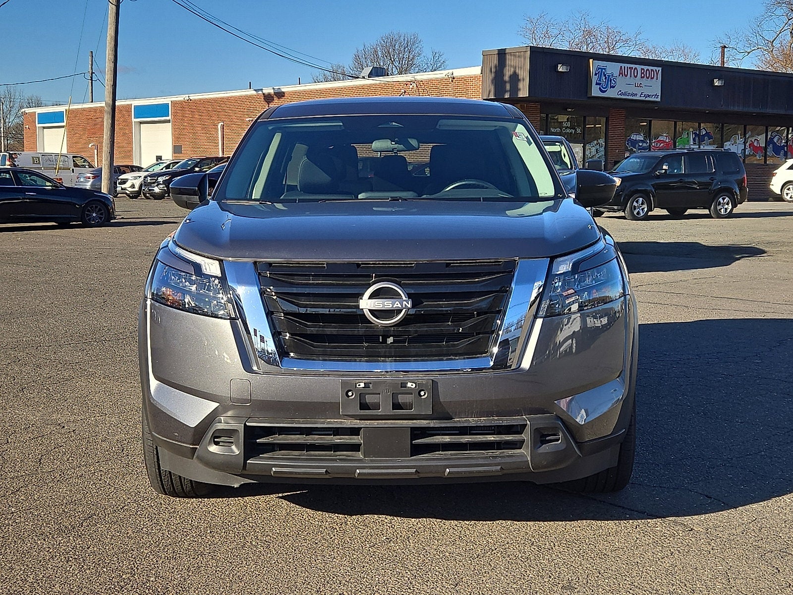 2024 Nissan Pathfinder S