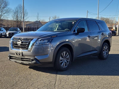 2024 Nissan Pathfinder S