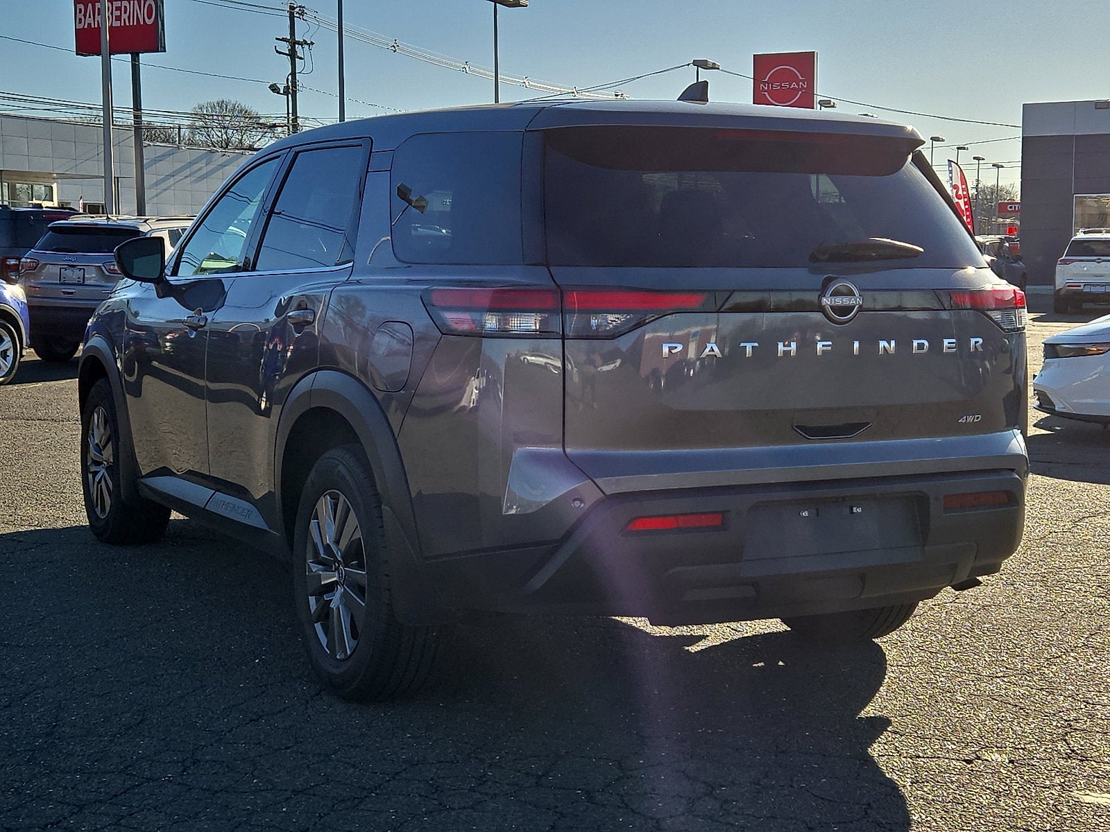 2024 Nissan Pathfinder S