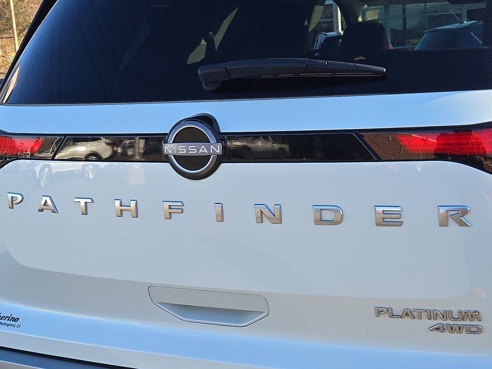 2023 Nissan Pathfinder Platinum