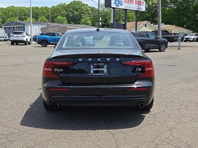 2020 Volvo S60 Momentum
